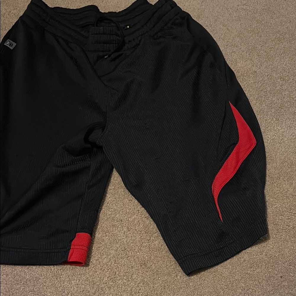 Under Armour Black and Red Athletic Shorts Dynamic Design